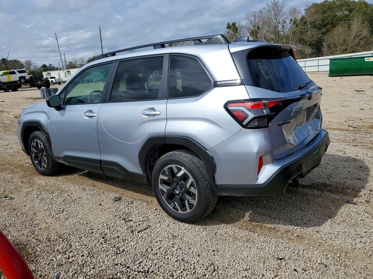 2025 SUBARU FORESTER PREMIUM — снимка 2