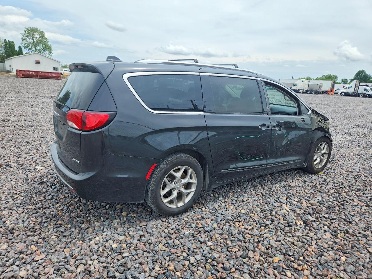 2019 CHRYSLER PACIFICA LIMITED — снимка 3