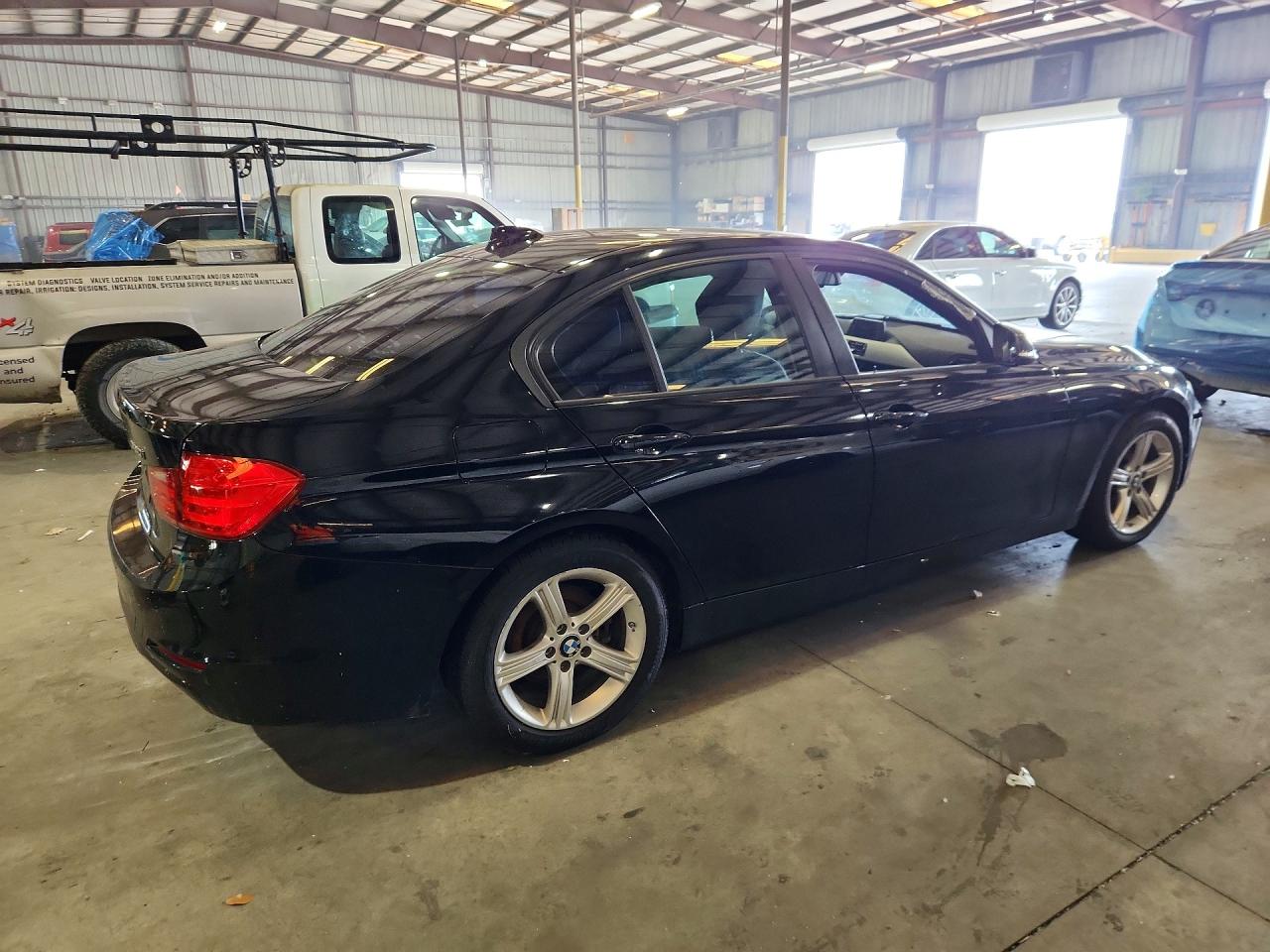 2014 BMW 320 I XDRIVE — снимка 3