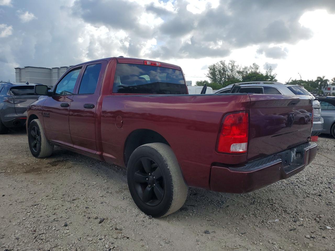2018 RAM 1500 ST — снимка 2