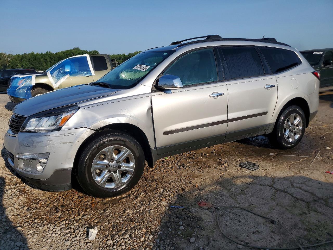 2016 CHEVROLET TRAVERSE LS
