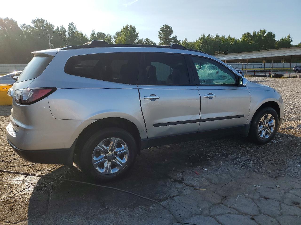2016 CHEVROLET TRAVERSE LS — снимка 3