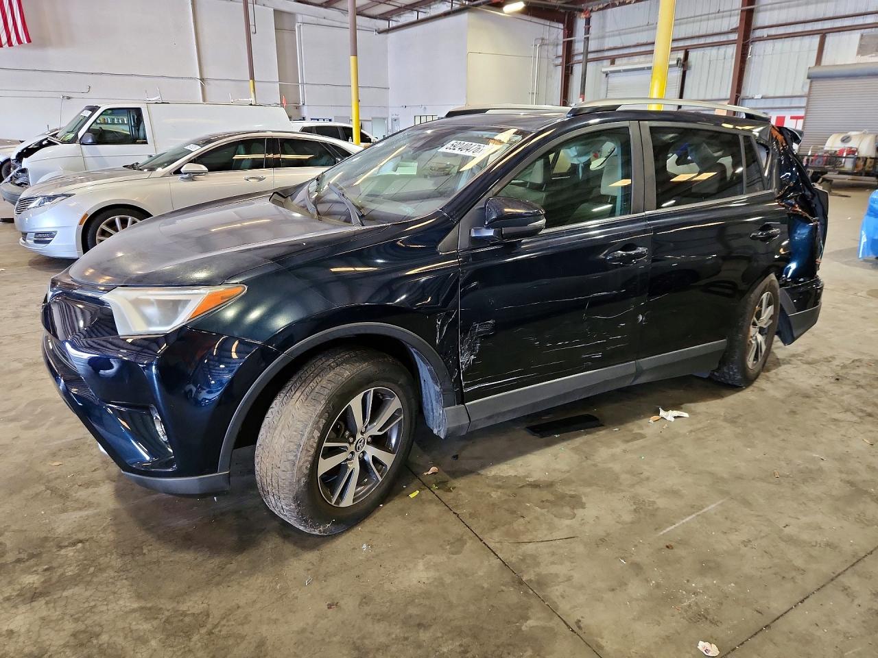 2017 TOYOTA RAV4 XLE