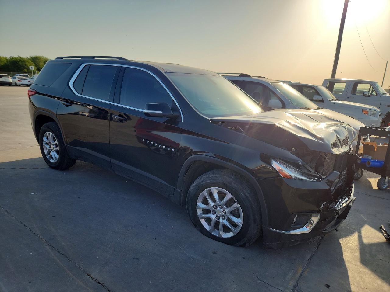 2021 CHEVROLET TRAVERSE LT — снимка 4