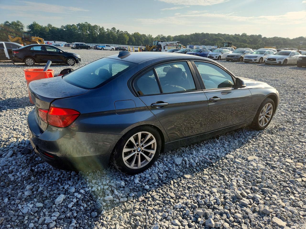 2017 BMW 320 I — снимка 3