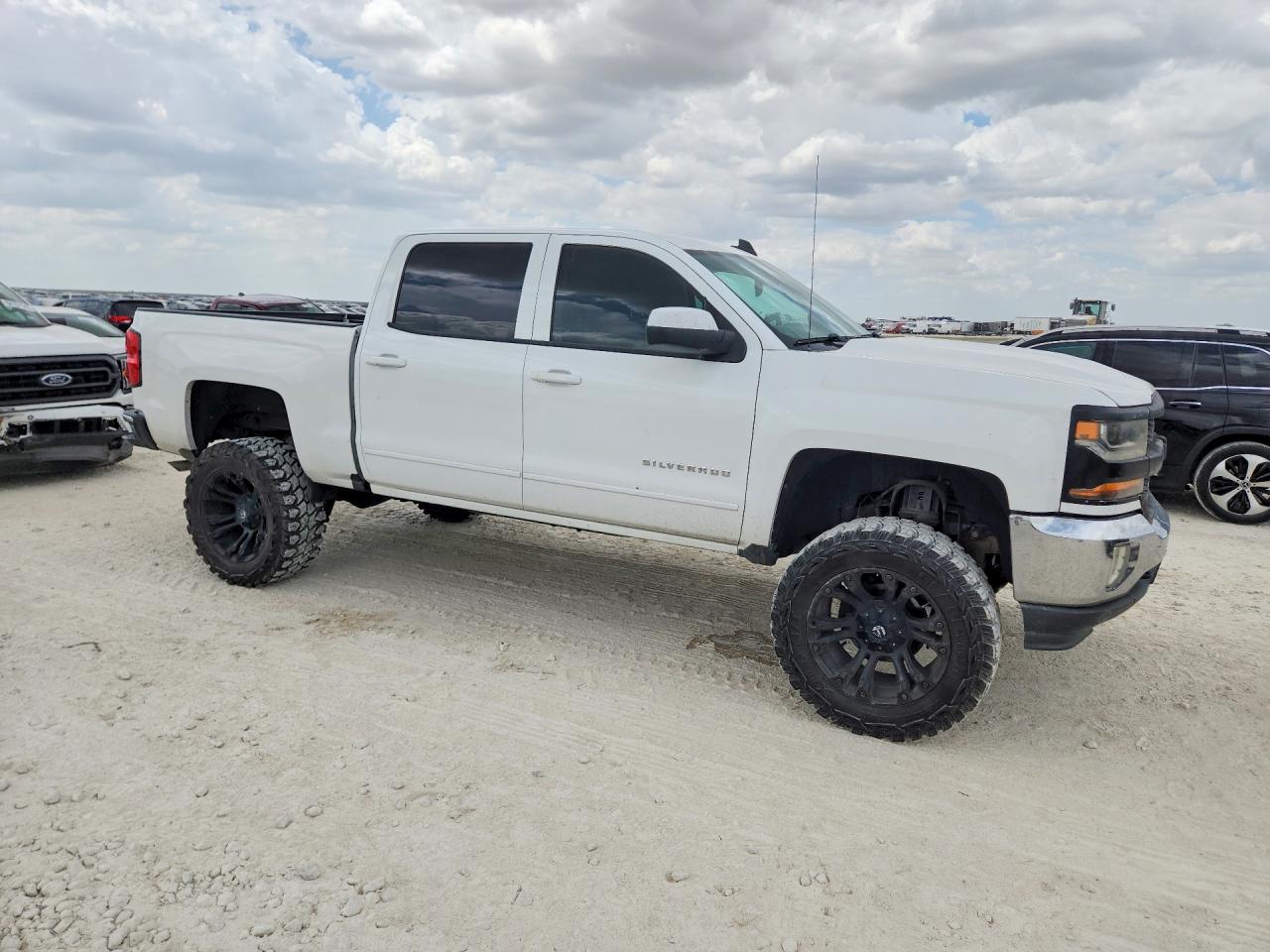 2016 CHEVROLET SILVERADO K1500 LT — снимка 4