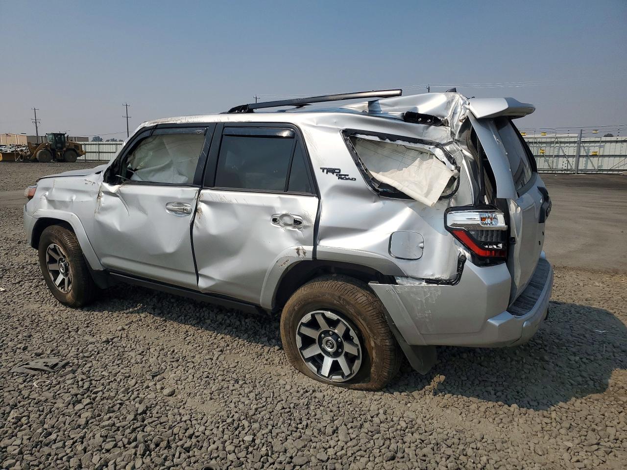2024 TOYOTA 4RUNNER TRD OFF-ROAD PREMIUM — снимка 2