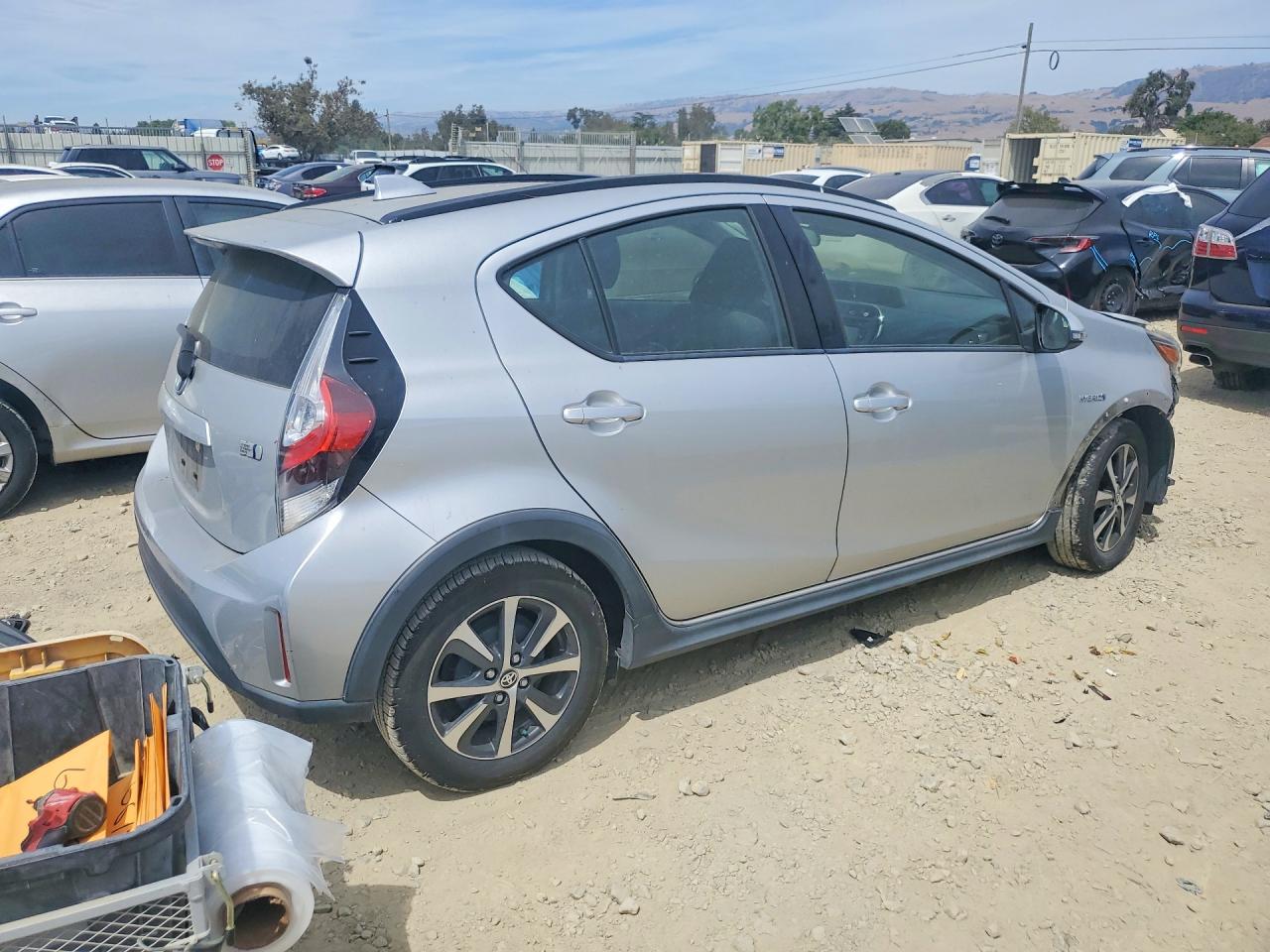 2018 TOYOTA PRIUS C TWO — снимка 3