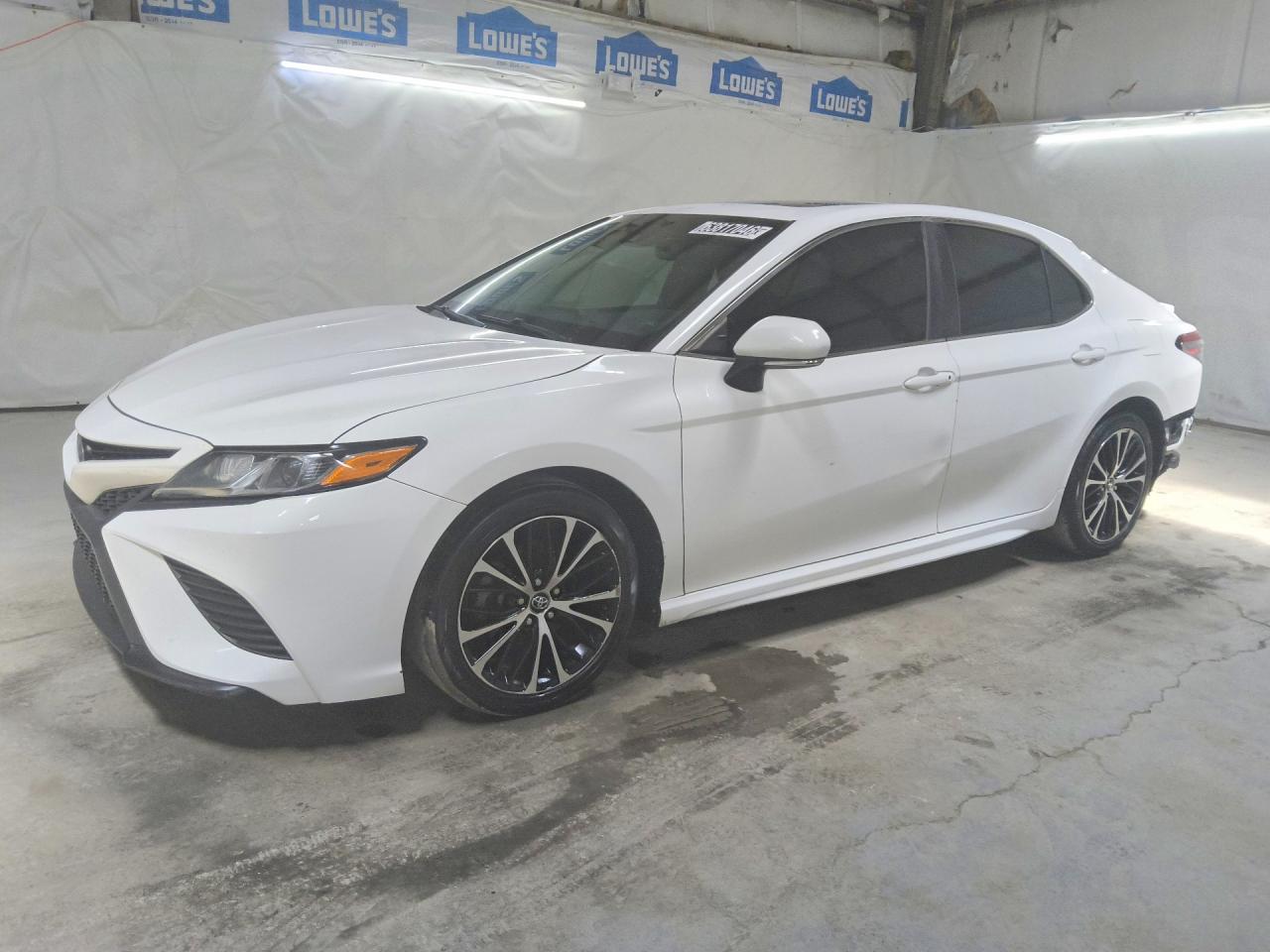 2018 TOYOTA CAMRY SE