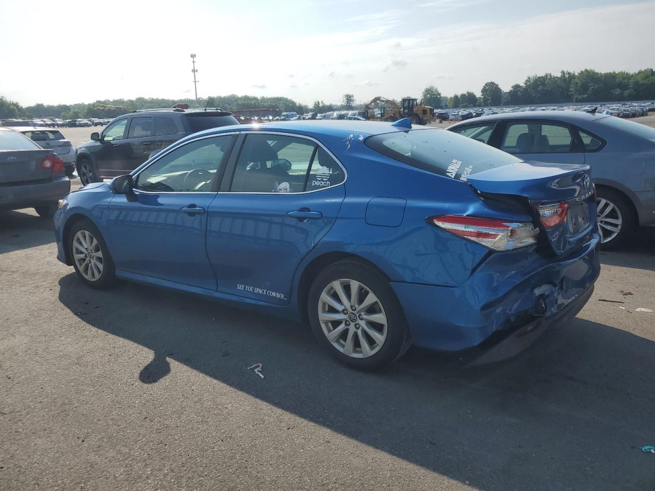 2019 TOYOTA CAMRY L — снимка 2