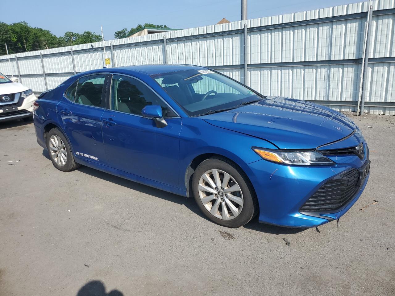 2019 TOYOTA CAMRY L — снимка 4