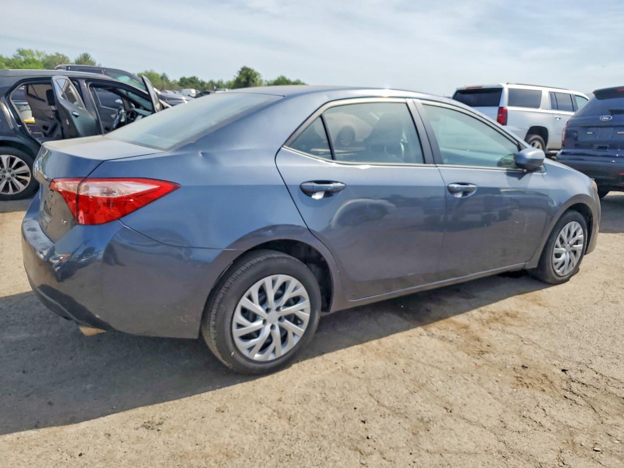 2017 TOYOTA COROLLA LE — снимка 3
