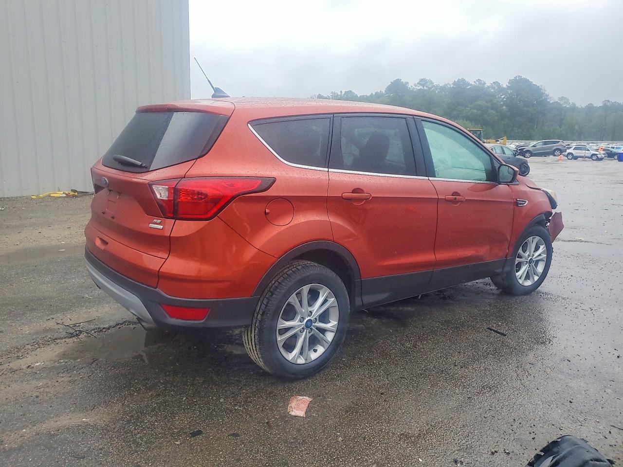 2019 FORD ESCAPE SE — снимка 3