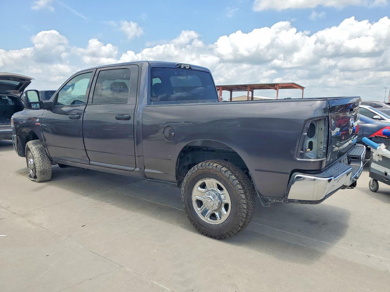 2023 RAM 2500 TRADESMAN — снимка 2