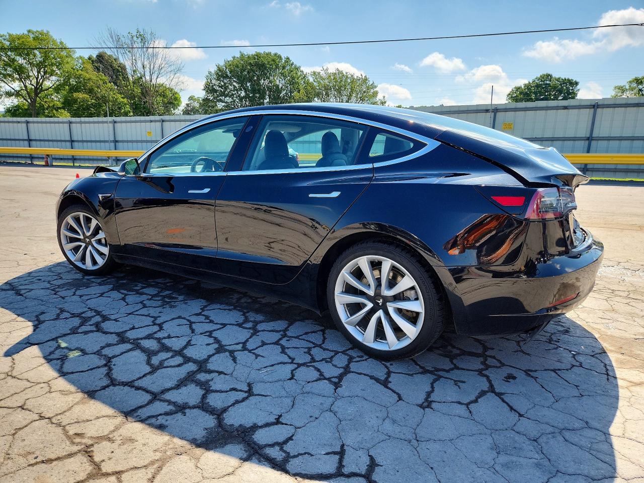 2019 TESLA MODEL 3 — снимка 2