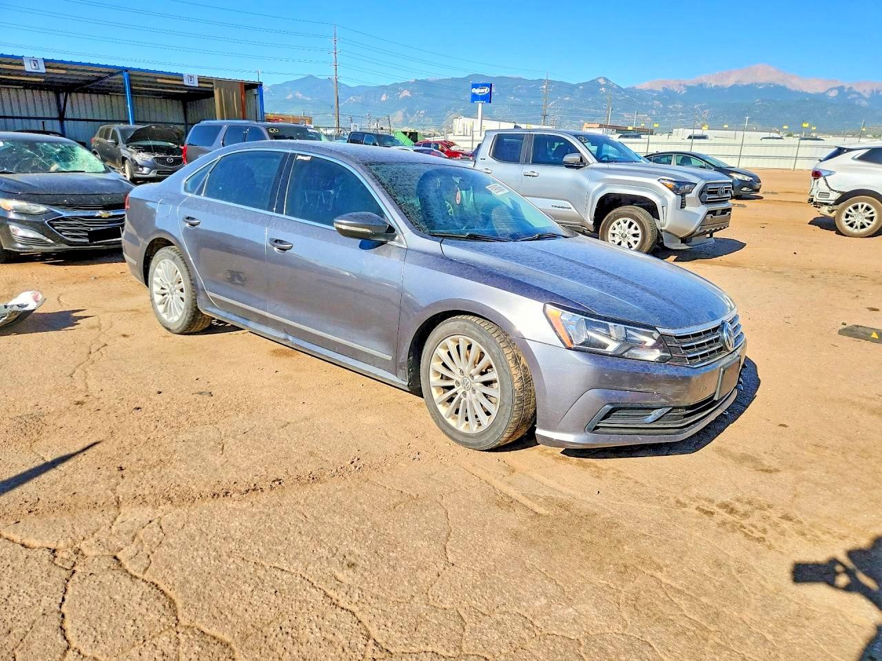 2017 VOLKSWAGEN PASSAT SE — снимка 5