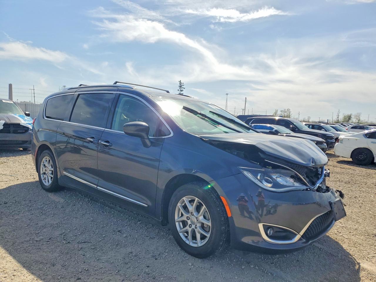 2020 CHRYSLER PACIFICA TOURING L — снимка 4