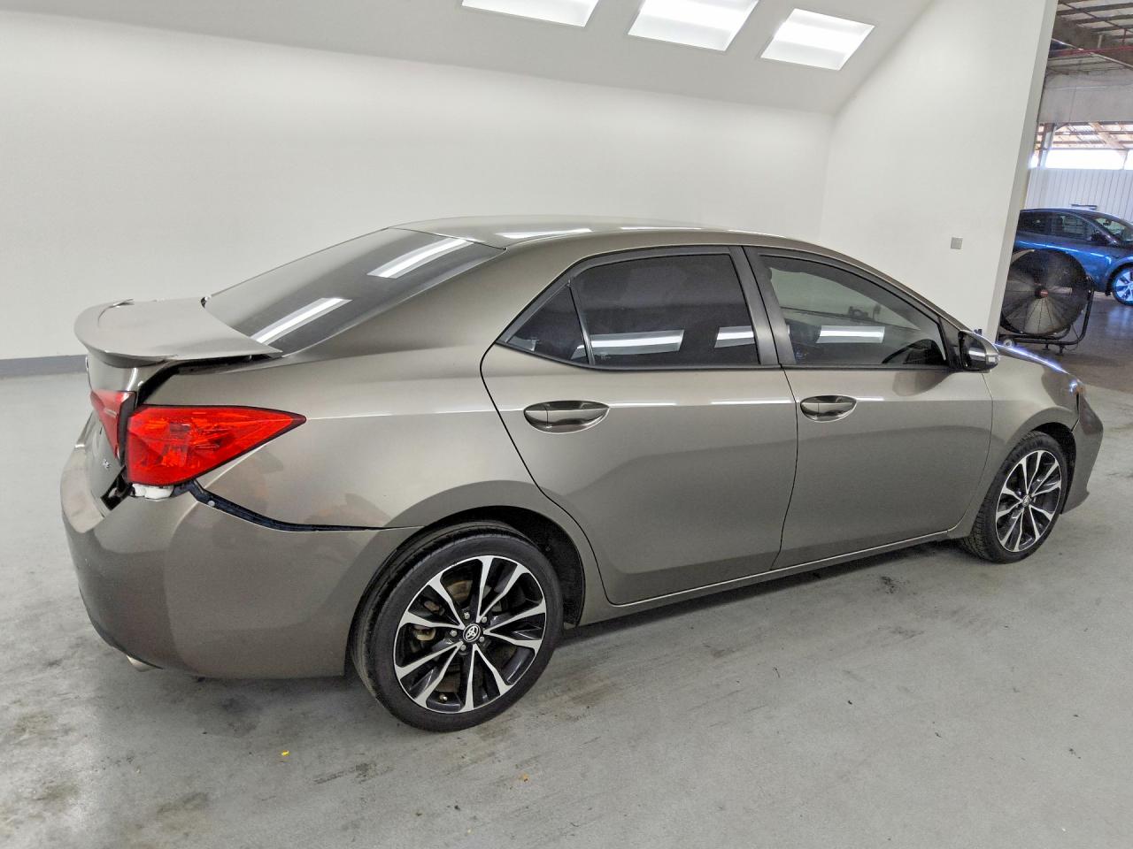 2019 TOYOTA COROLLA SE — снимка 3