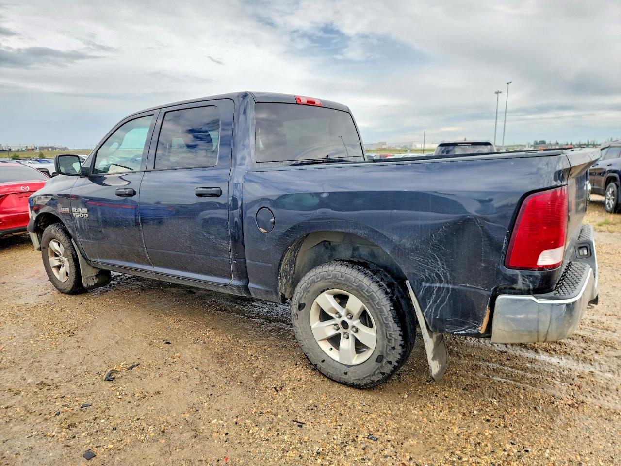 2017 RAM 1500 ST — снимка 2