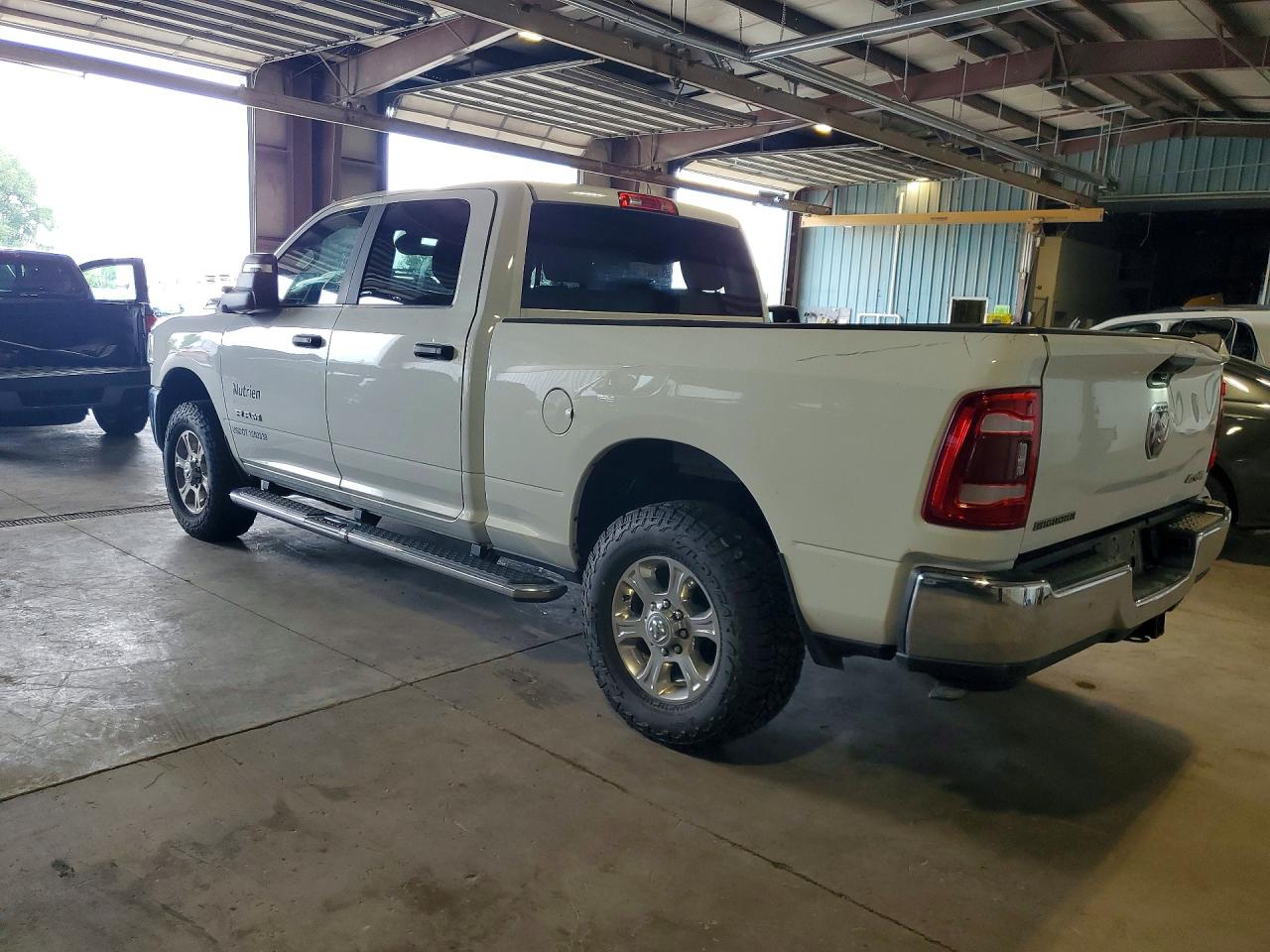 2024 RAM 2500 BIG HORN — снимка 2