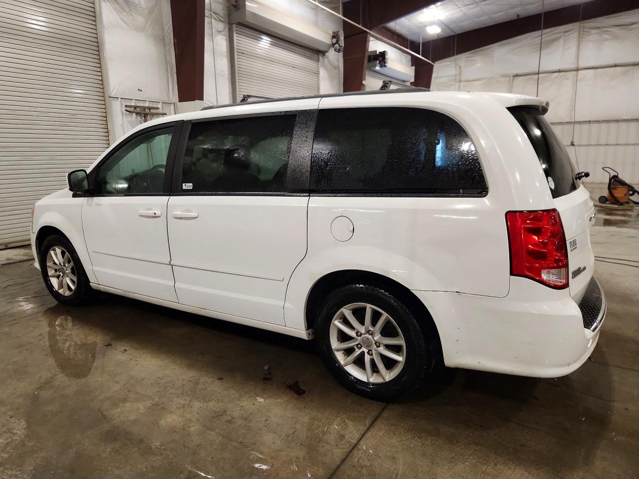 2016 DODGE GRAND CARAVAN SXT — снимка 2