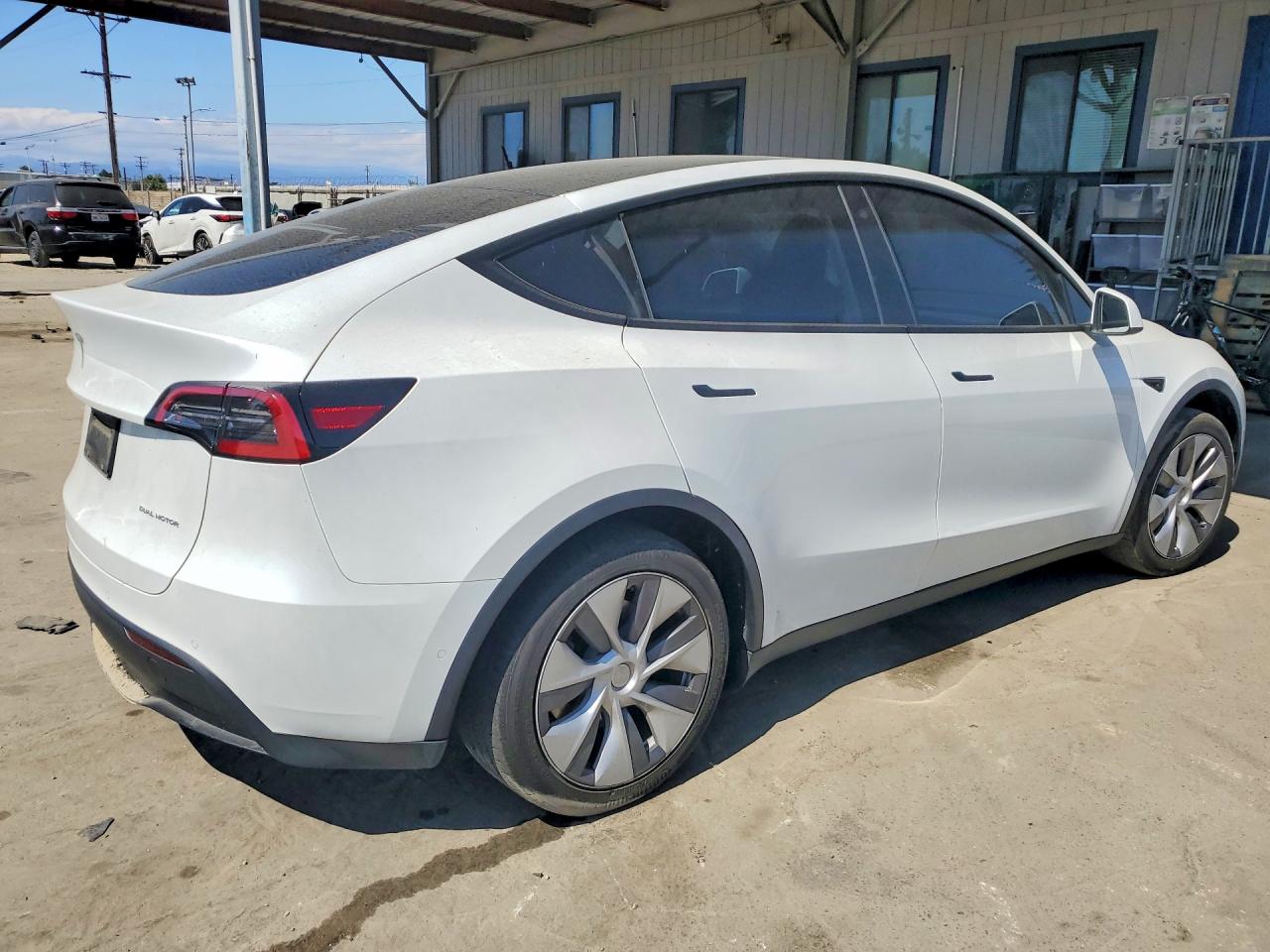 2023 TESLA MODEL Y — снимка 3