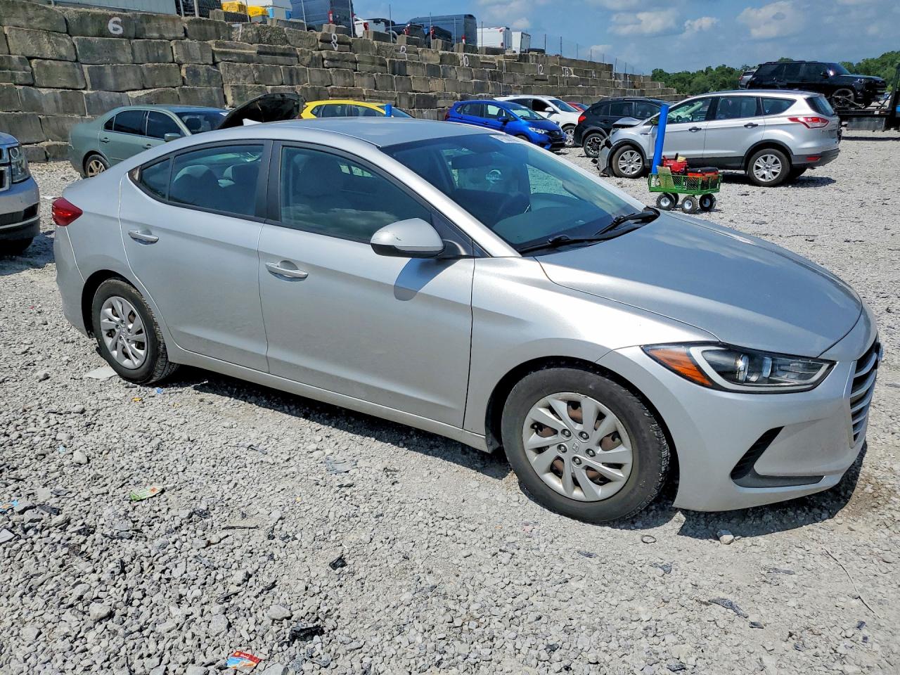 2017 HYUNDAI ELANTRA SE — снимка 4