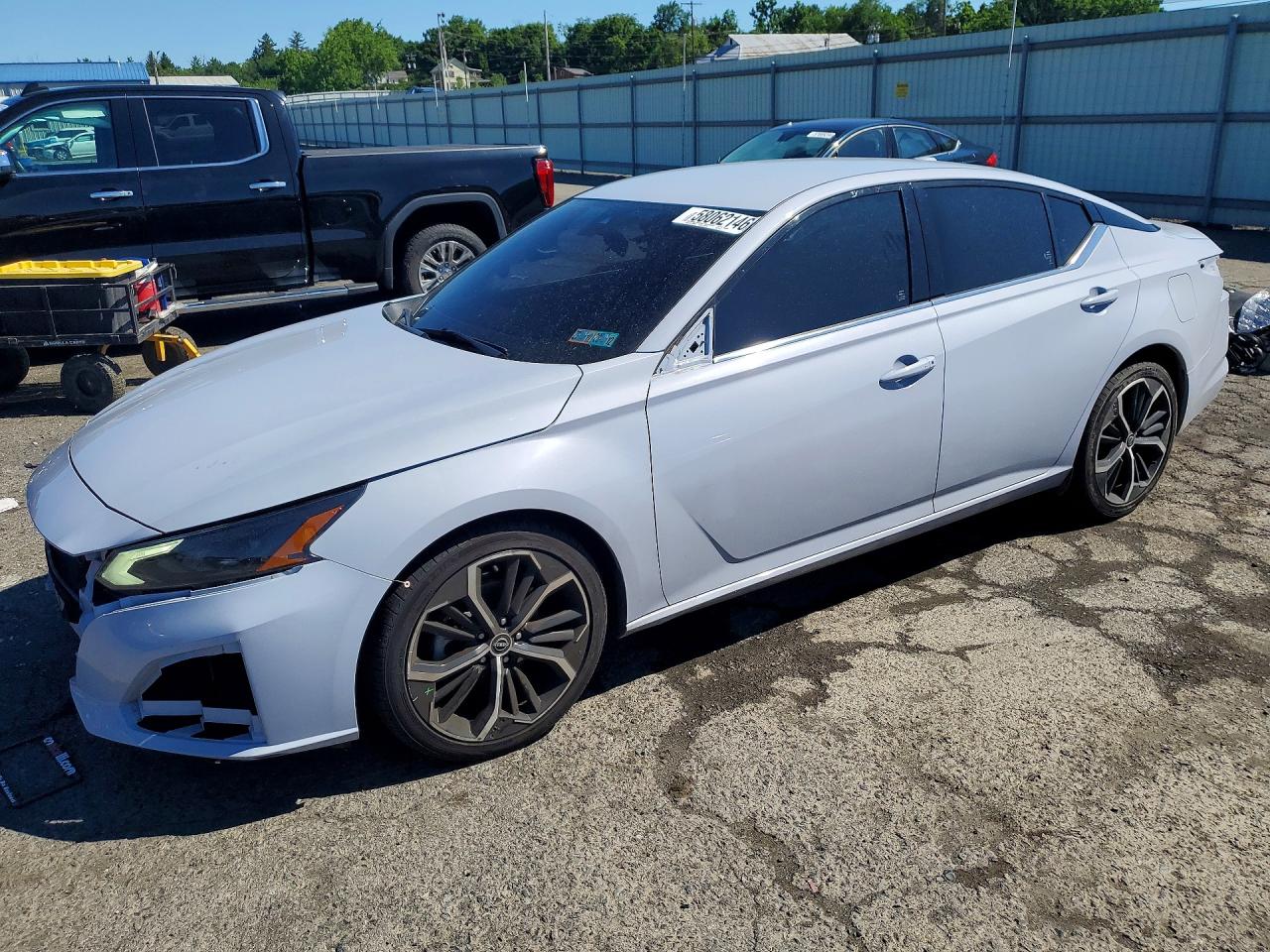 2023 NISSAN ALTIMA SR