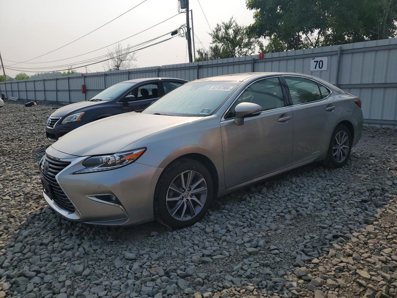 2016 LEXUS ES 300H