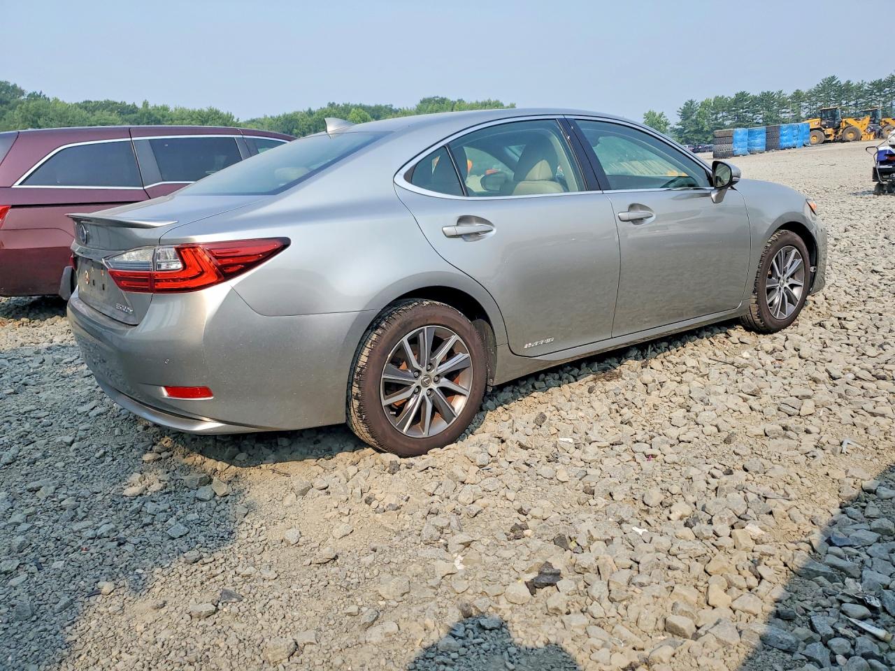 2016 LEXUS ES 300H — снимка 3