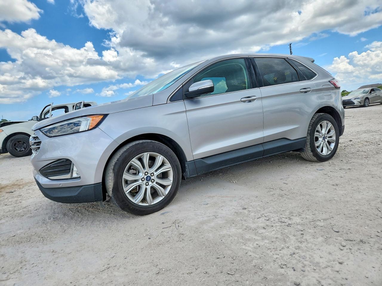 2022 FORD EDGE TITANIUM