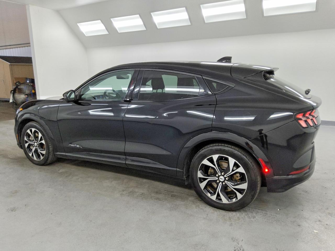 2023 FORD MUSTANG MACH-E PREMIUM — снимка 2