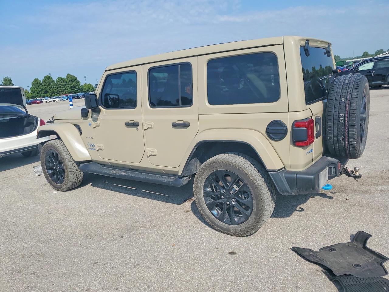 2022 JEEP WRANGLER UNLIMITED SAHARA 4XE — снимка 2