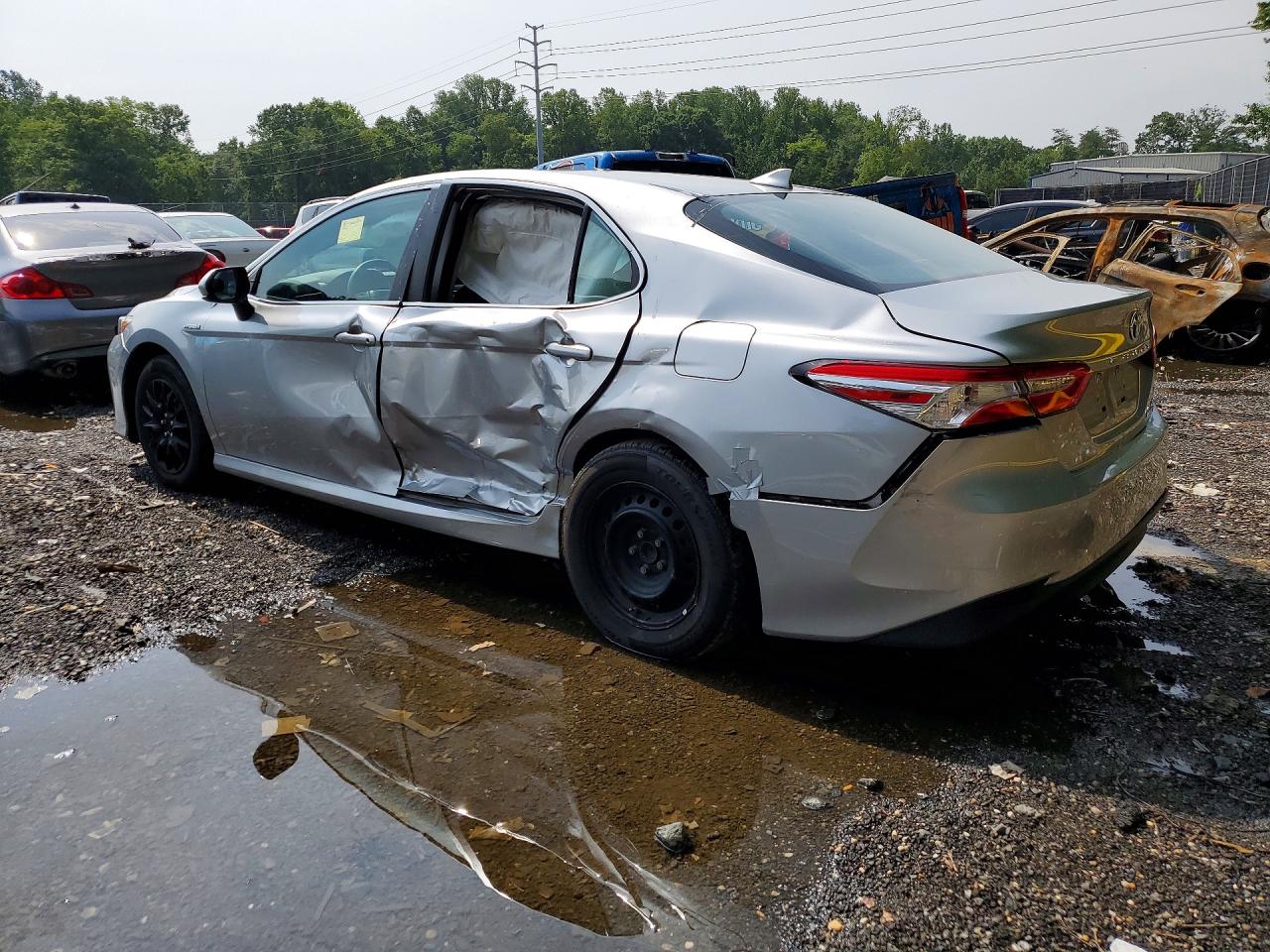 2020 TOYOTA CAMRY LE — снимка 2
