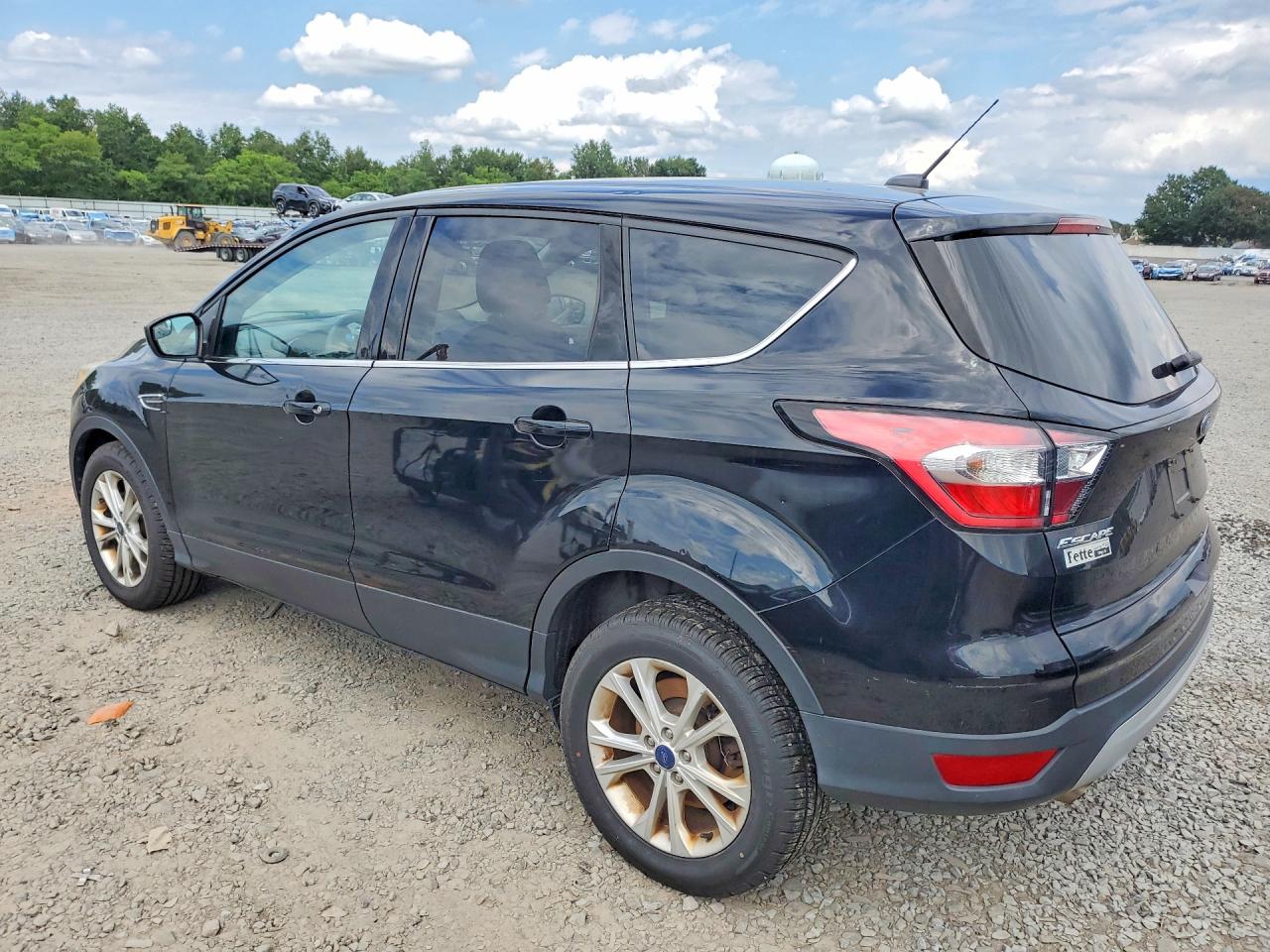 2017 FORD ESCAPE SE — снимка 2