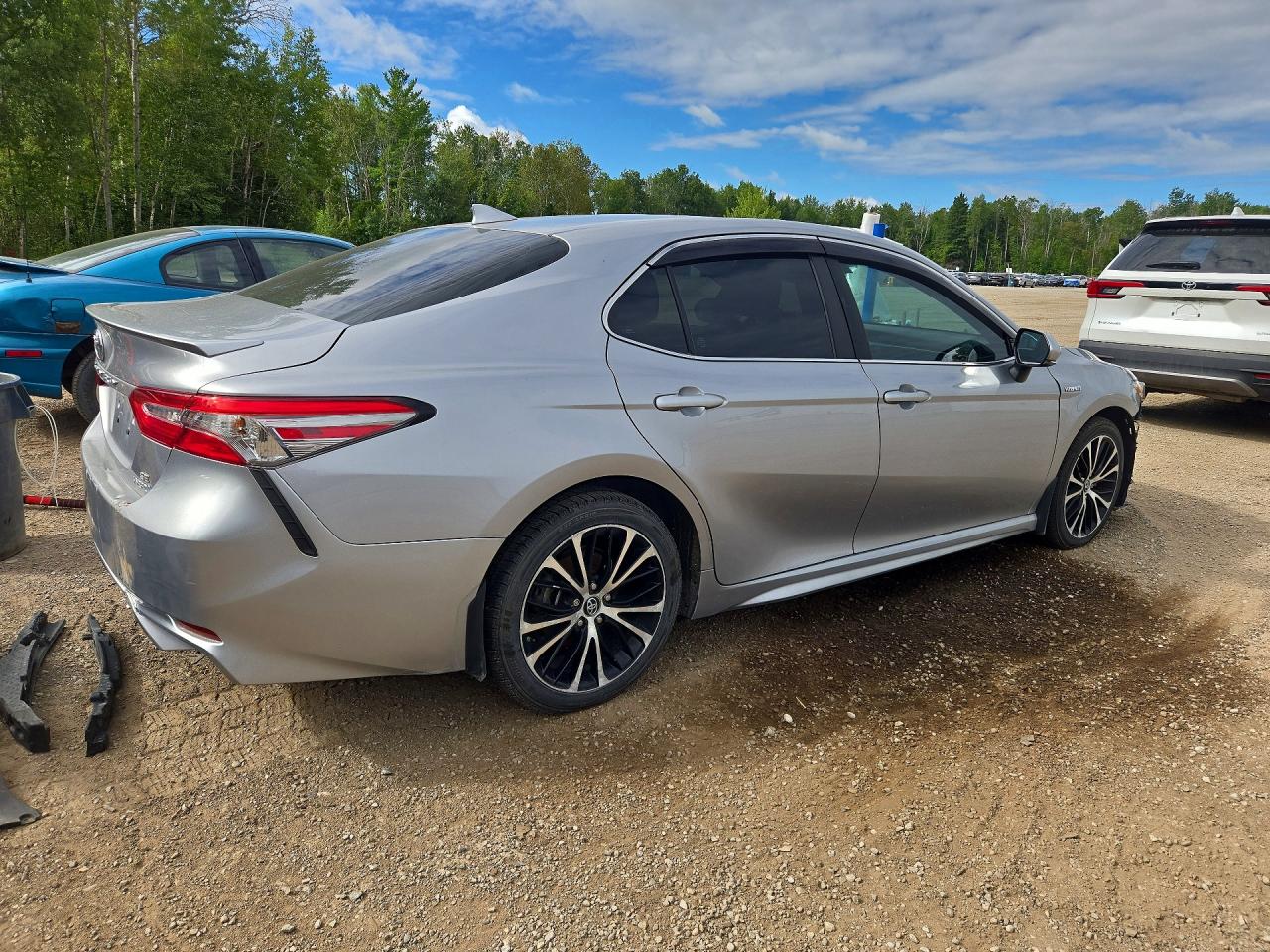 2019 TOYOTA CAMRY HYBRID SE — снимка 3