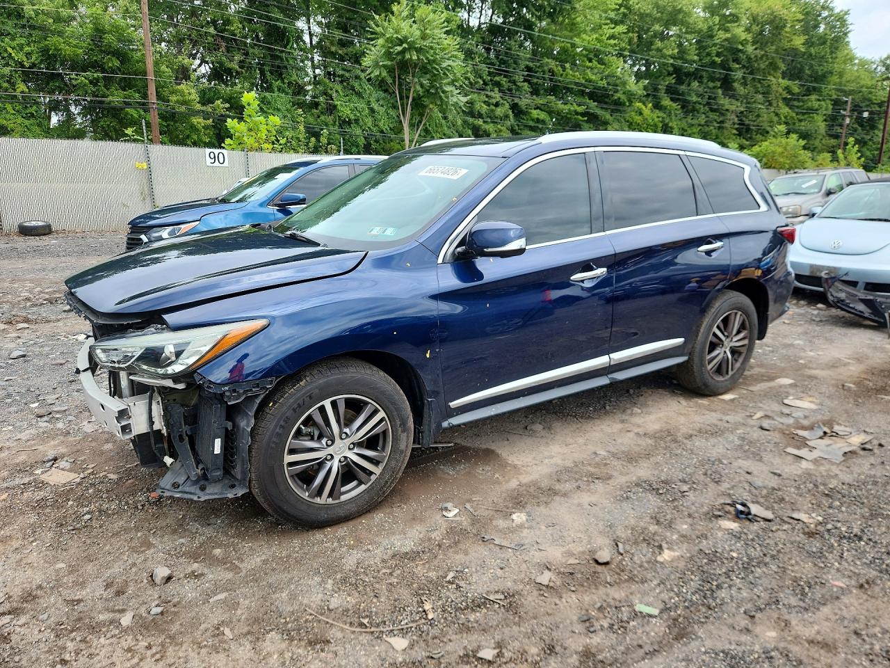 2017 INFINITI QX60 BASE