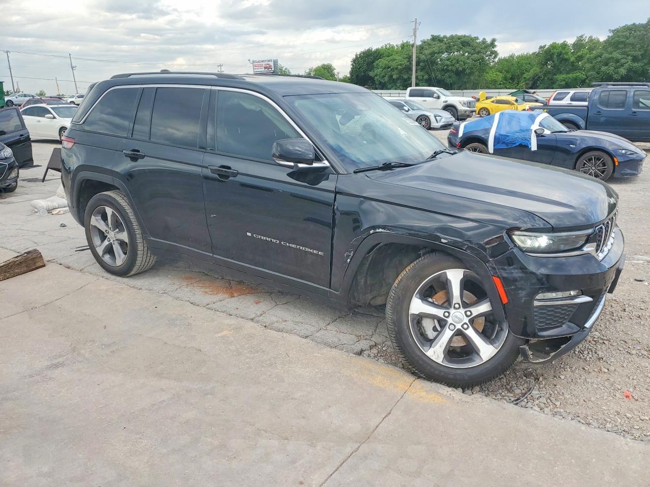 2023 JEEP GRAND CHEROKEE LIMITED — снимка 4