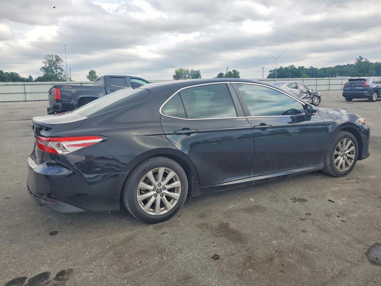 2019 TOYOTA CAMRY LE — снимка 3