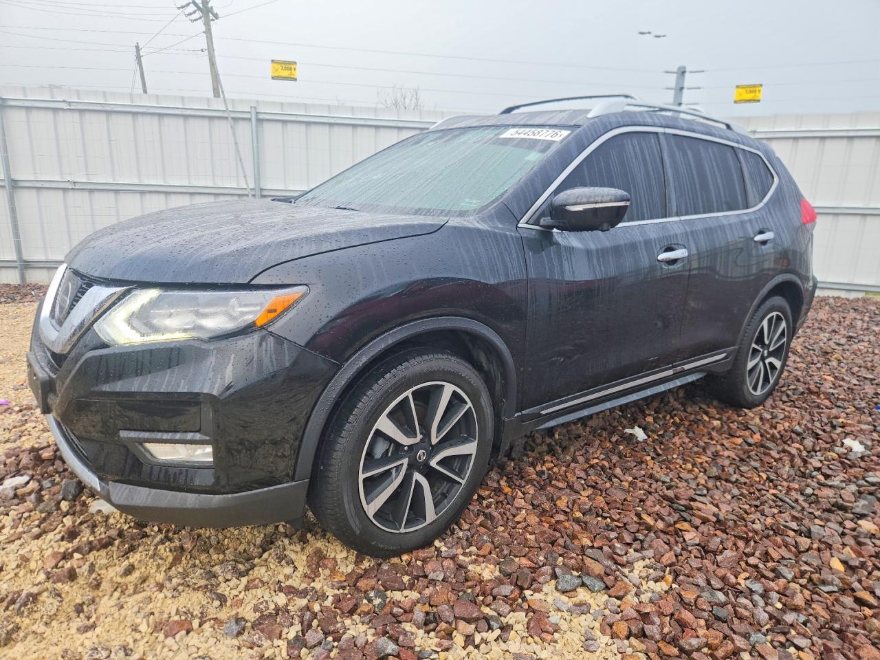 2017 NISSAN ROGUE SL