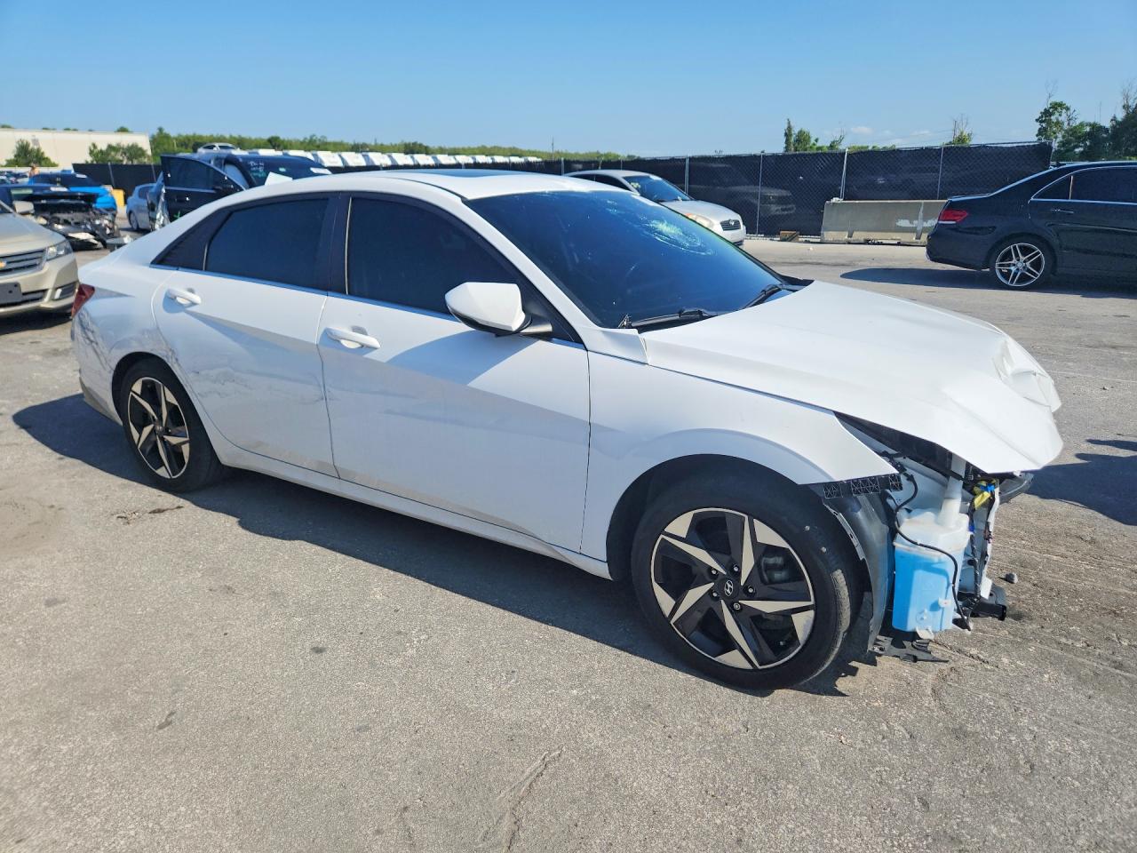 2023 HYUNDAI ELANTRA LIMITED — снимка 4