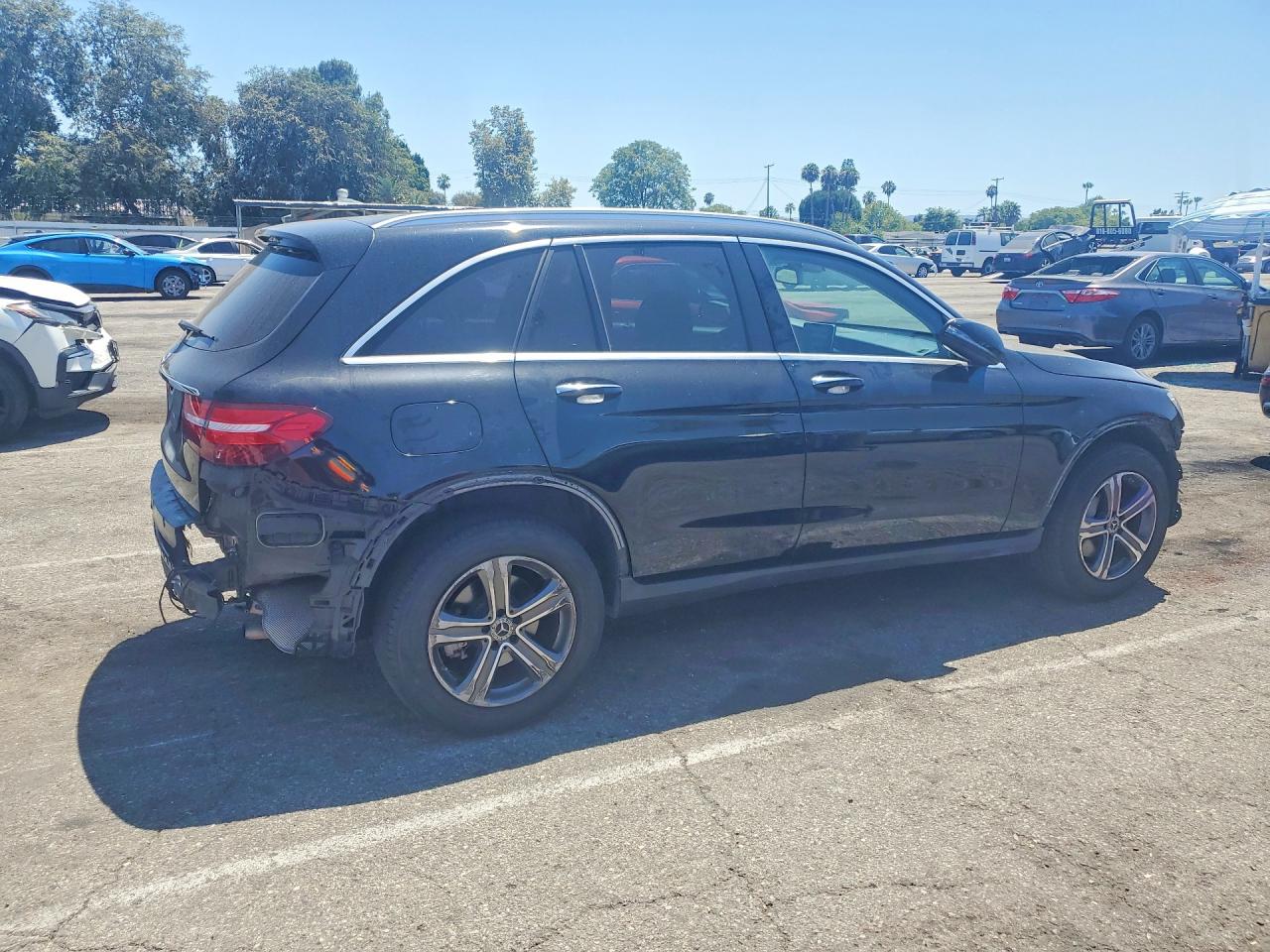 2019 MERCEDES-BENZ GLC 300 — снимка 3