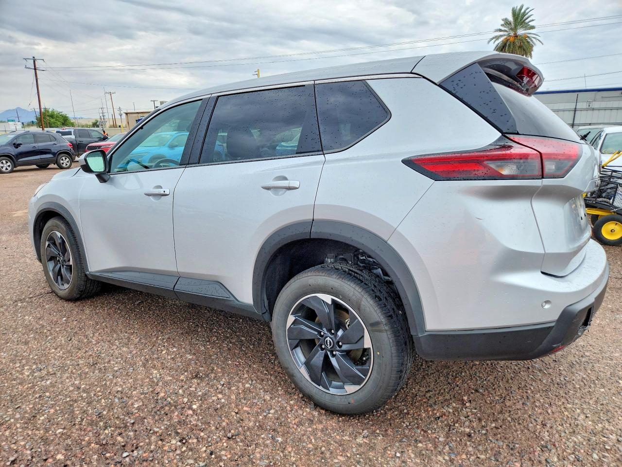 2025 NISSAN ROGUE SV — снимка 2