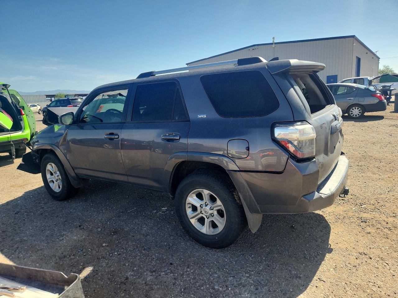 2019 TOYOTA 4RUNNER SR5 — снимка 2
