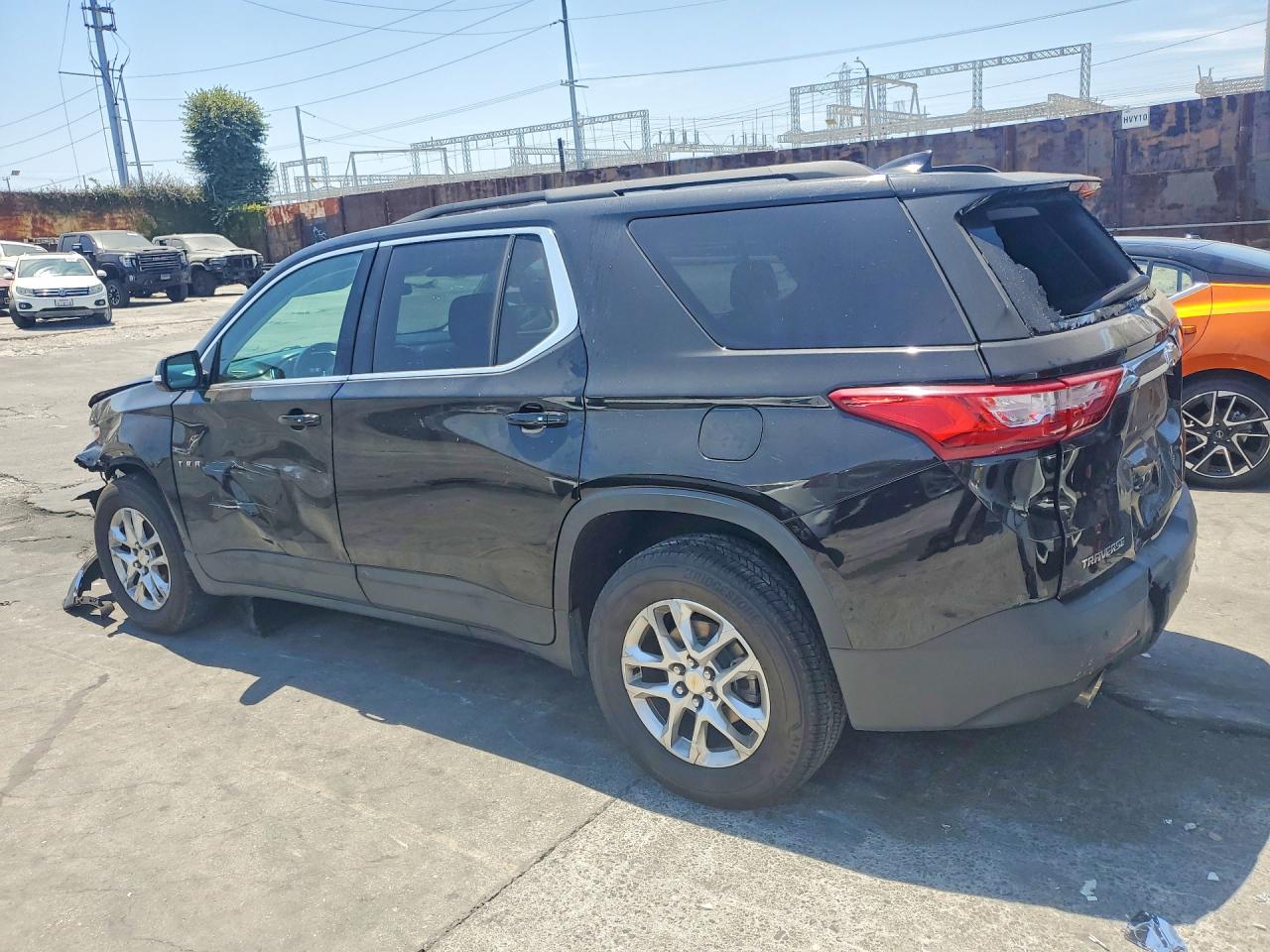 2020 CHEVROLET TRAVERSE LT — снимка 2