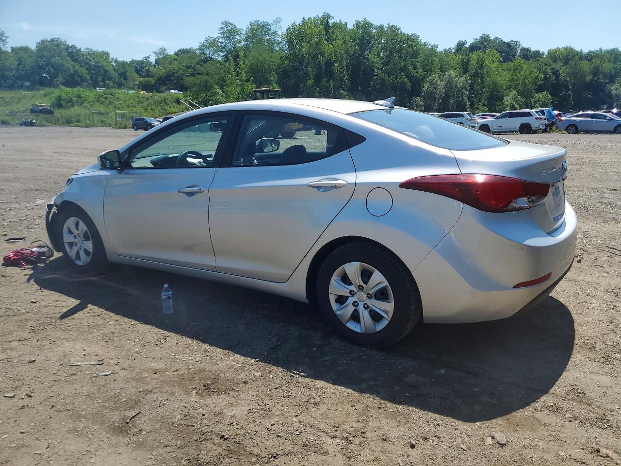 2016 HYUNDAI ELANTRA SE — снимка 2