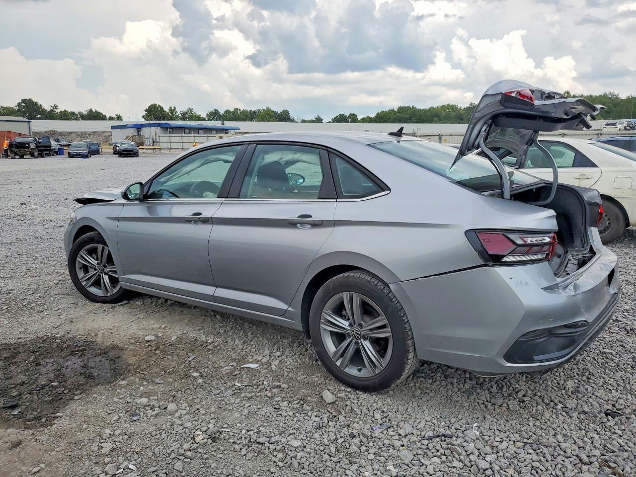 2024 VOLKSWAGEN JETTA SE — снимка 2