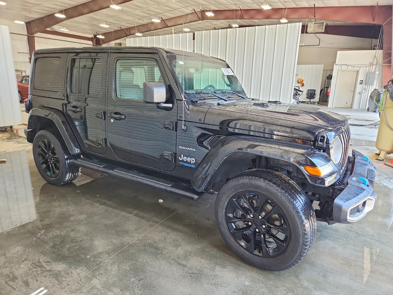 2022 JEEP WRANGLER UNLIMITED SAHARA 4XE — снимка 4
