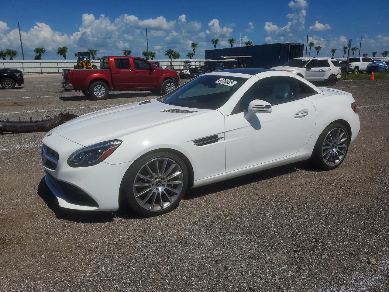 2018 MERCEDES-BENZ SLC 300