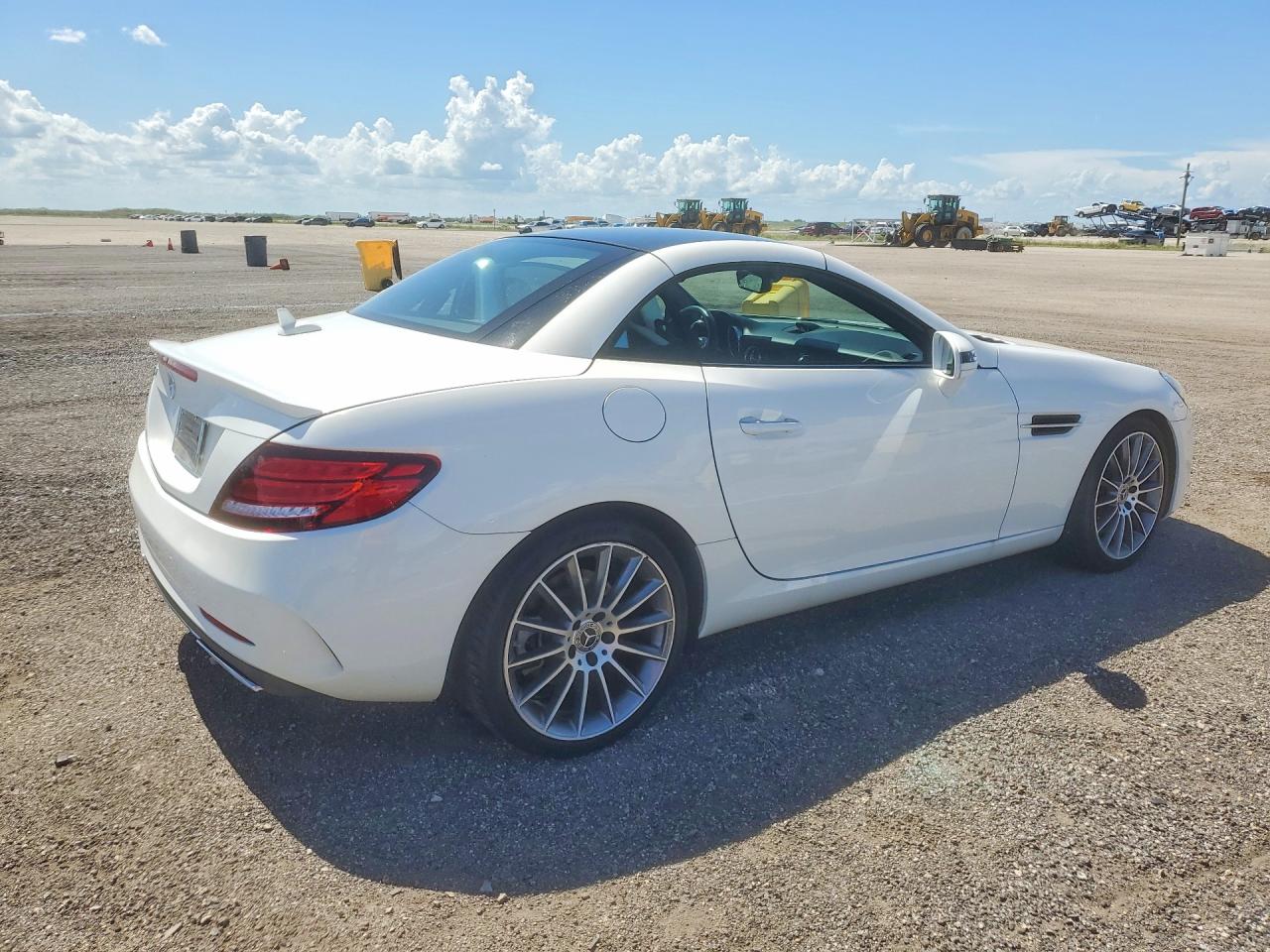 2018 MERCEDES-BENZ SLC 300 — снимка 3